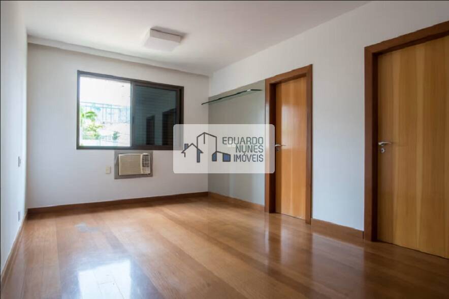 Apartamento à venda com 4 quartos, 274m² - Foto 4