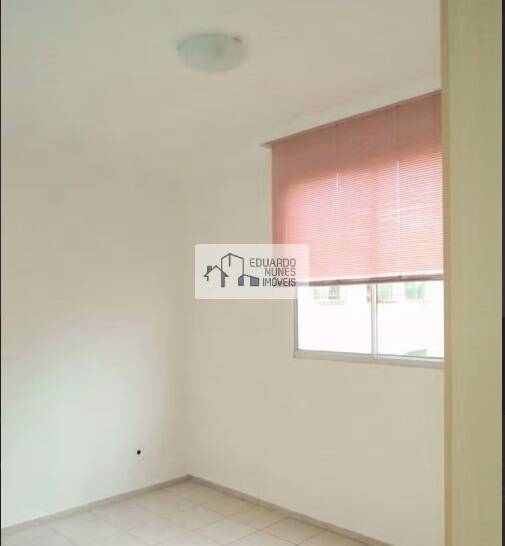 Apartamento à venda com 3 quartos, 64m² - Foto 4