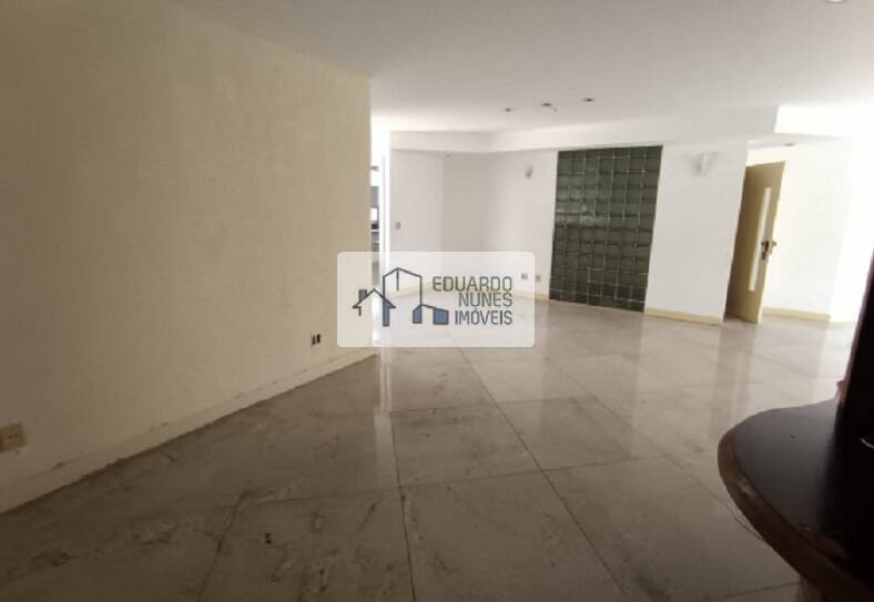 Apartamento à venda com 4 quartos, 176m² - Foto 2