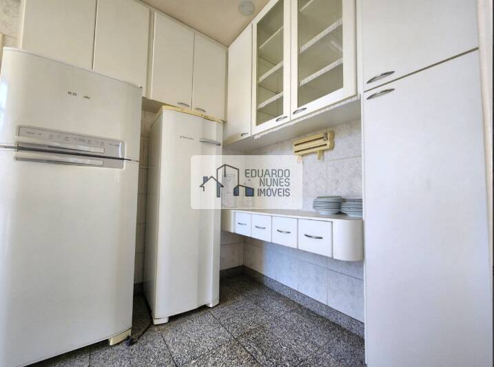 Apartamento à venda com 4 quartos, 160m² - Foto 18