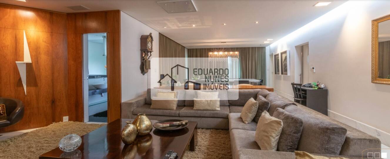 Apartamento à venda com 4 quartos, 243m² - Foto 1