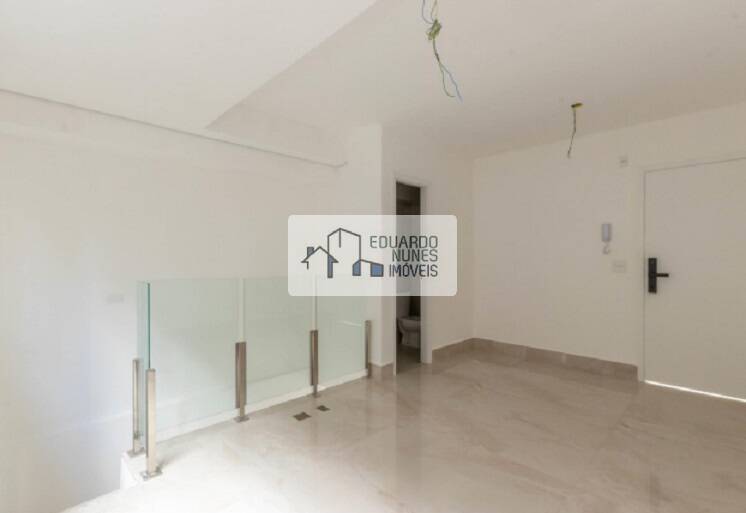 Apartamento à venda com 2 quartos, 145m² - Foto 1