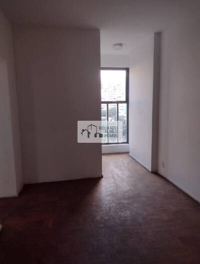 Apartamento à venda com 2 quartos, 74m² - Foto 2