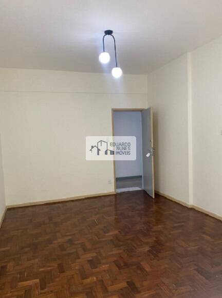 Apartamento à venda com 2 quartos, 65m² - Foto 1