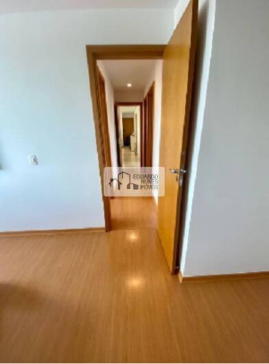 Apartamento à venda com 3 quartos, 259m² - Foto 4