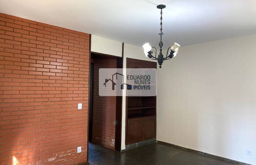 Casa à venda com 4 quartos, 450m² - Foto 4